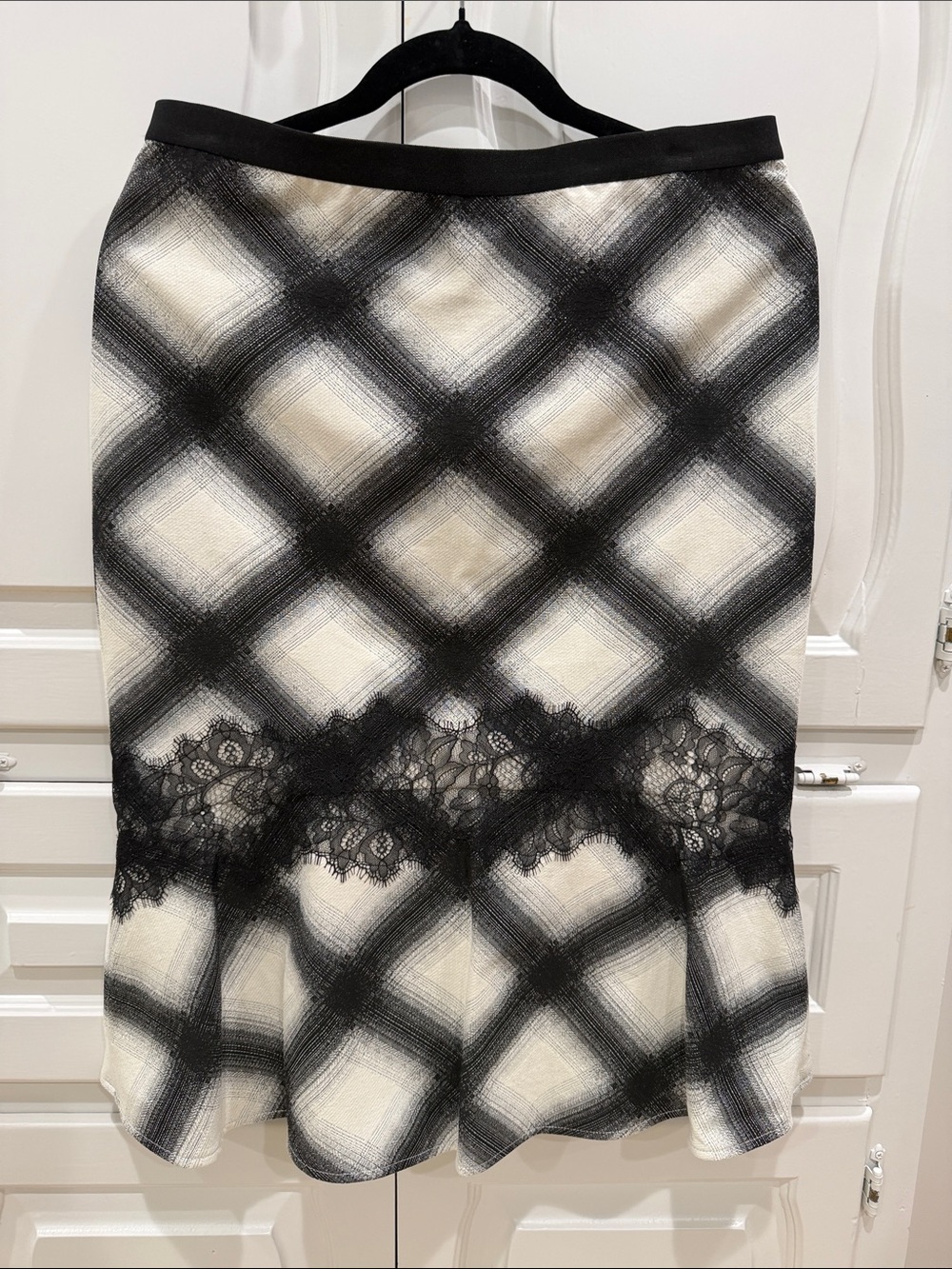 BCBGMaxAzria Black and Cream Lace-Trim Midi Skirt